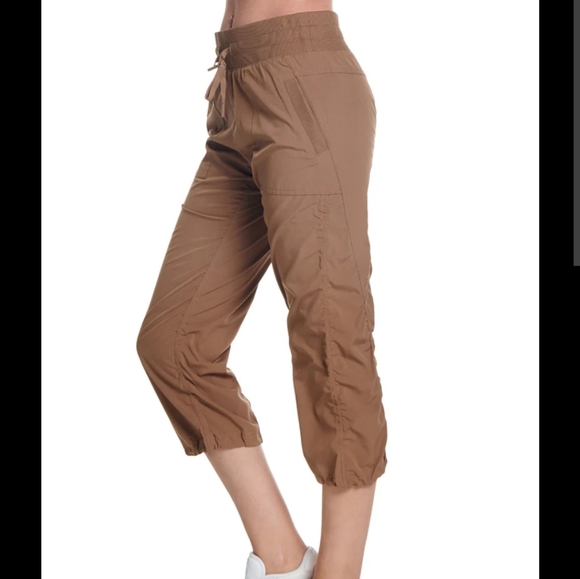 Lightweight athletic capri joggers XS - Picture 4 of 8